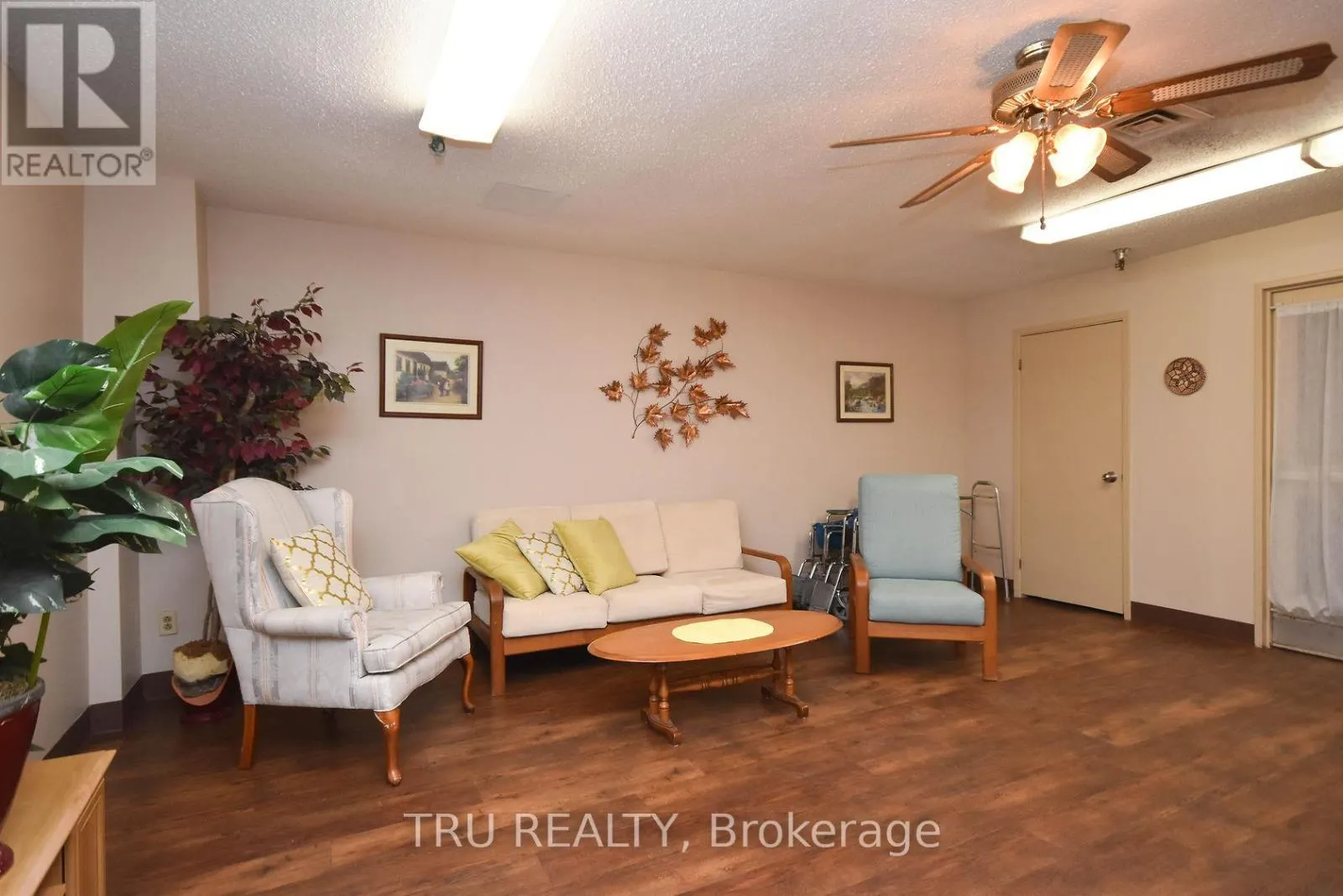 807 - 1505 BASELINE ROAD