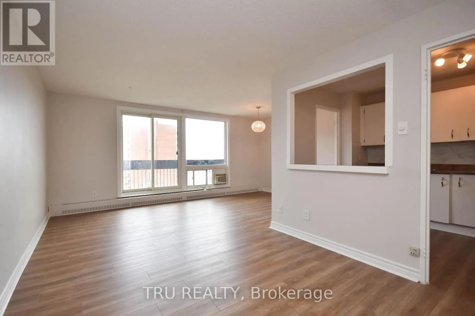 807 - 1505 BASELINE ROAD