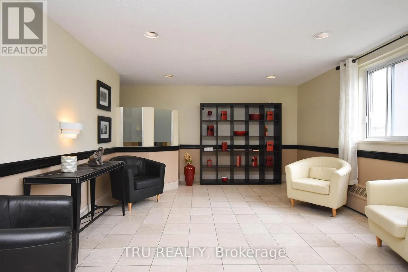 807 - 1505 BASELINE ROAD