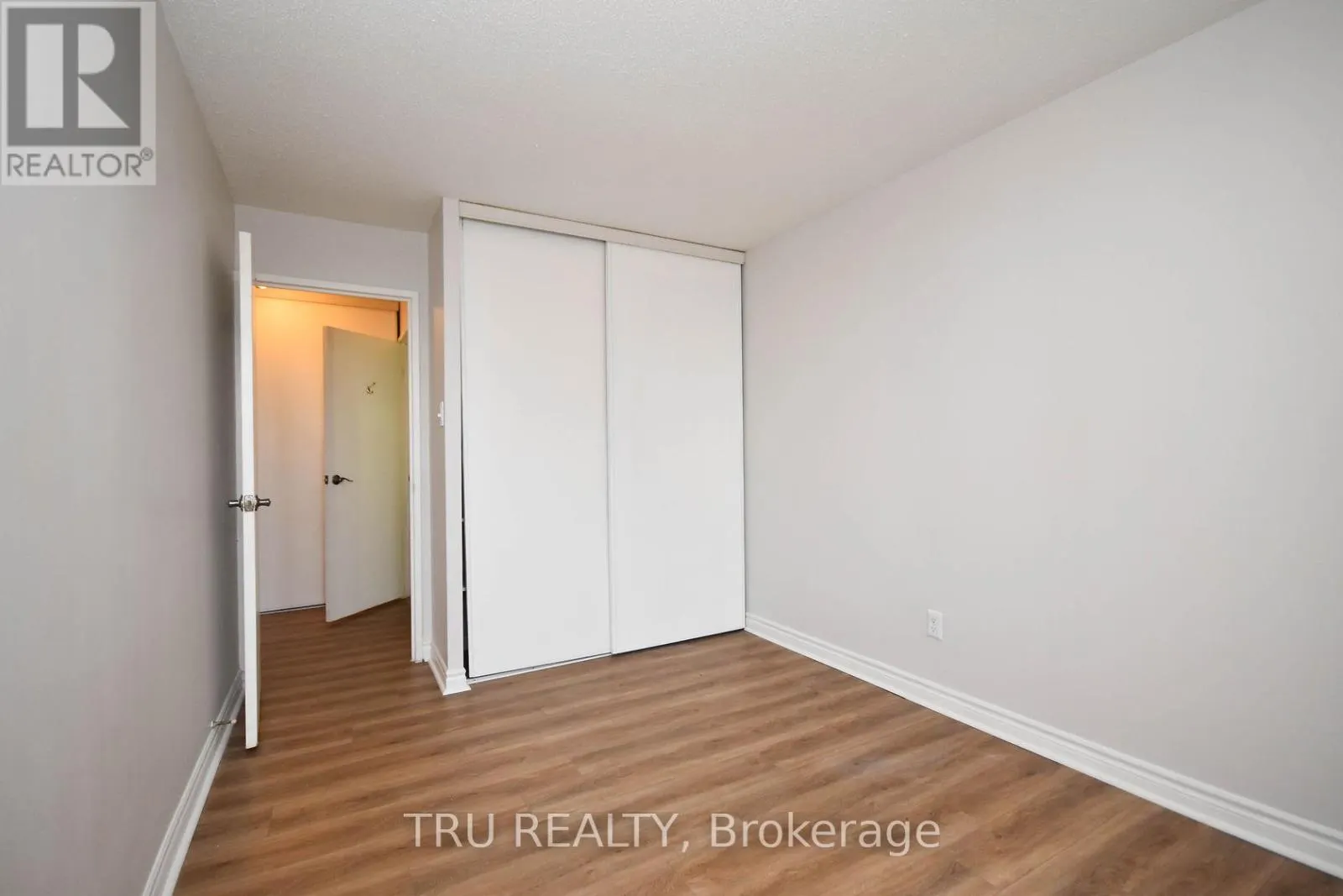 807 - 1505 BASELINE ROAD