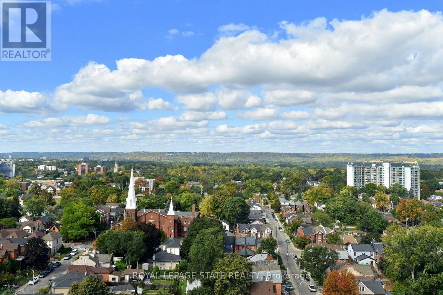 2007 - 75 QUEEN STREET N
