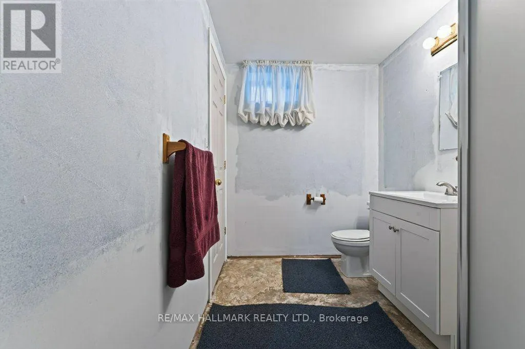 17 - 99 LINWELL ROAD