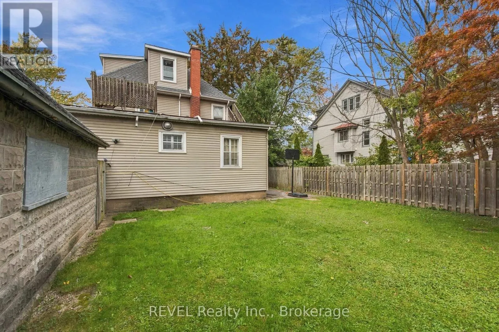 132 HELLEMS AVENUE