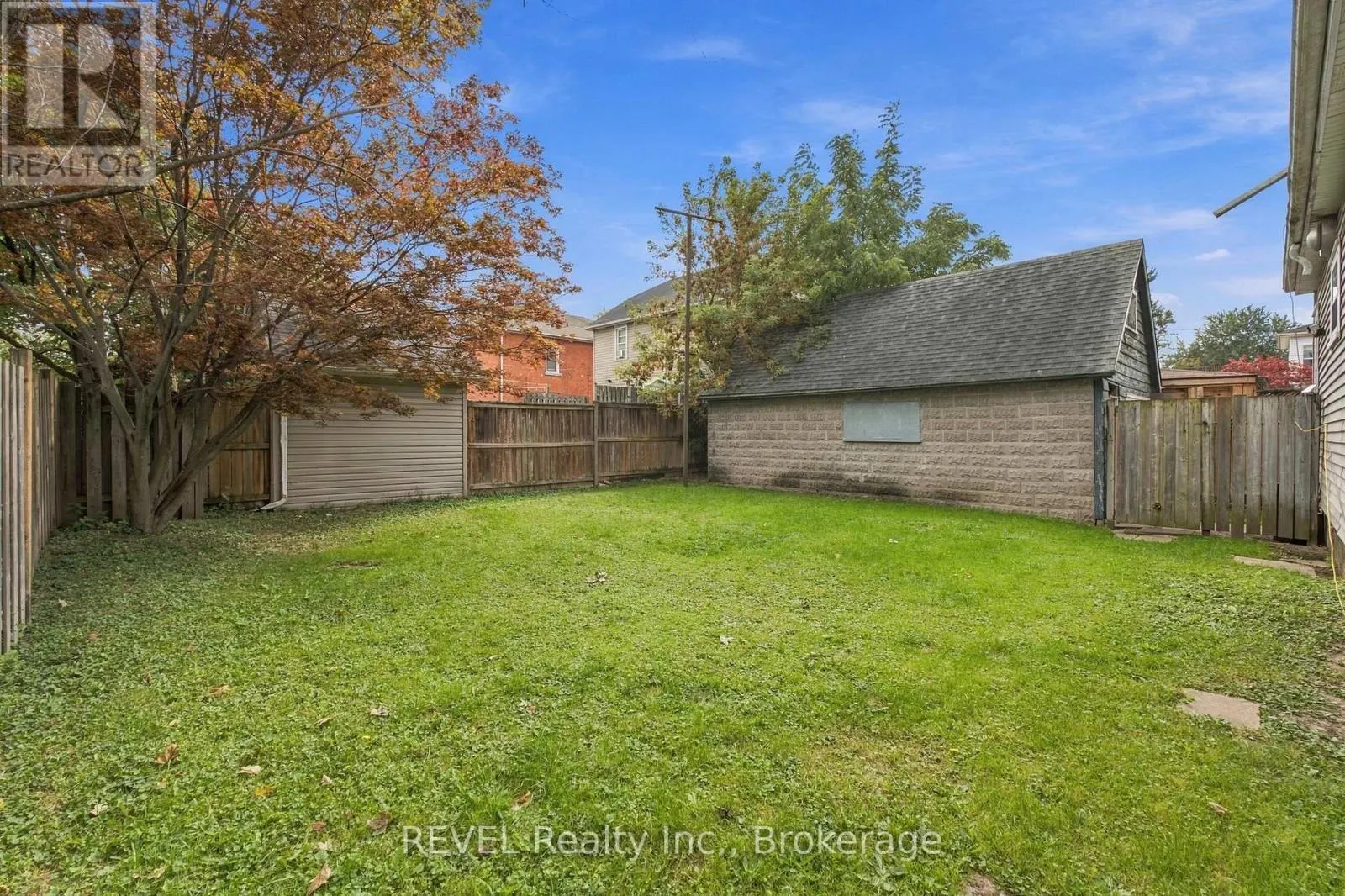 132 HELLEMS AVENUE