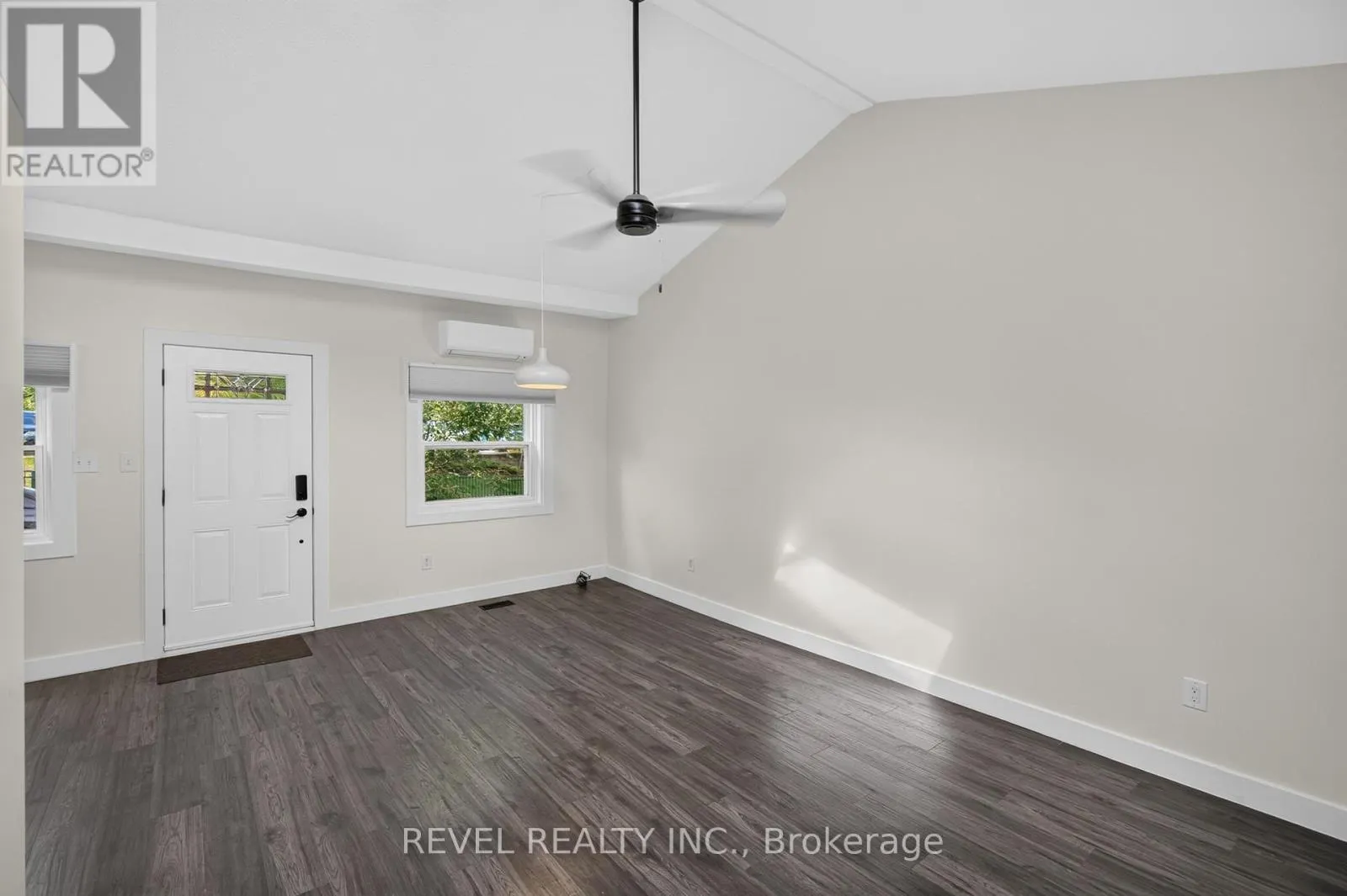 30 RAY STREET N