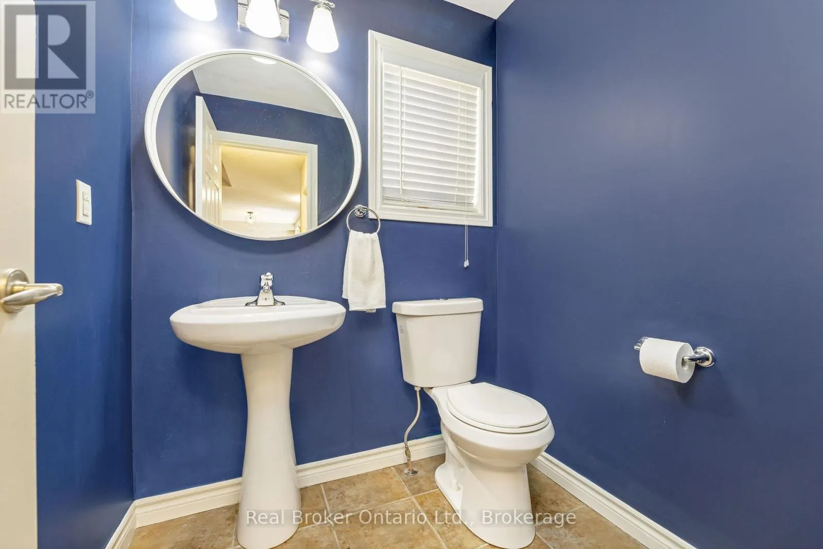 22 ATTO DRIVE