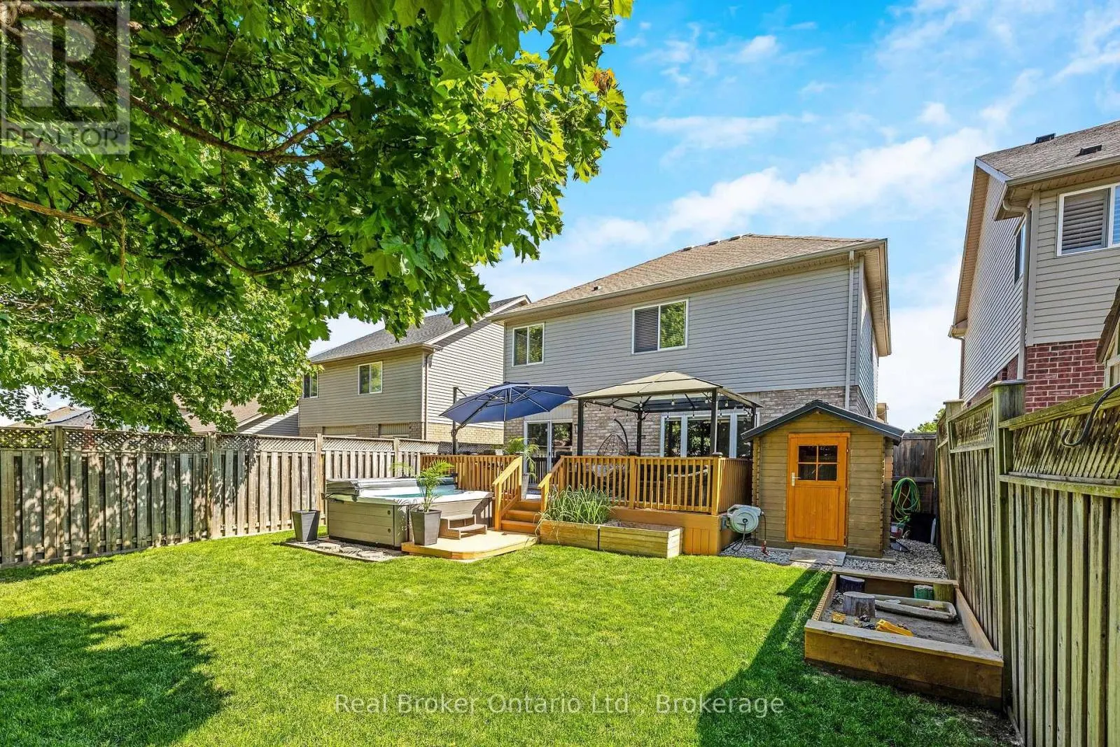22 ATTO DRIVE