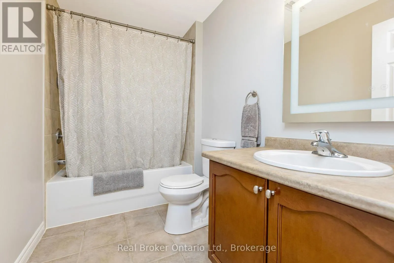 22 ATTO DRIVE