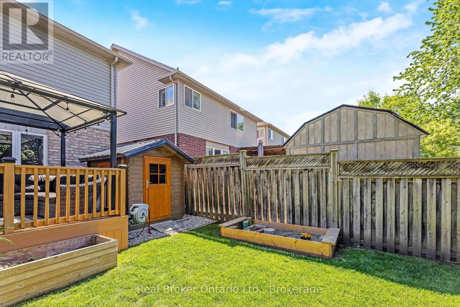 22 ATTO DRIVE