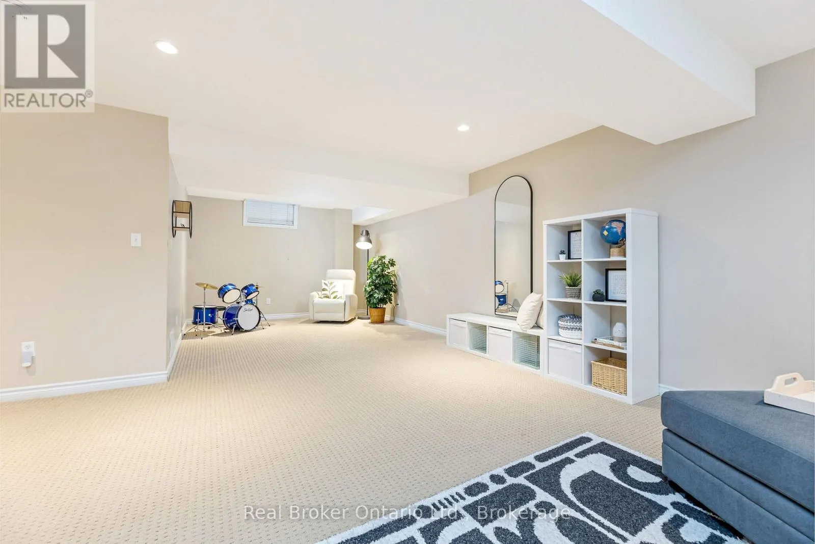 22 ATTO DRIVE