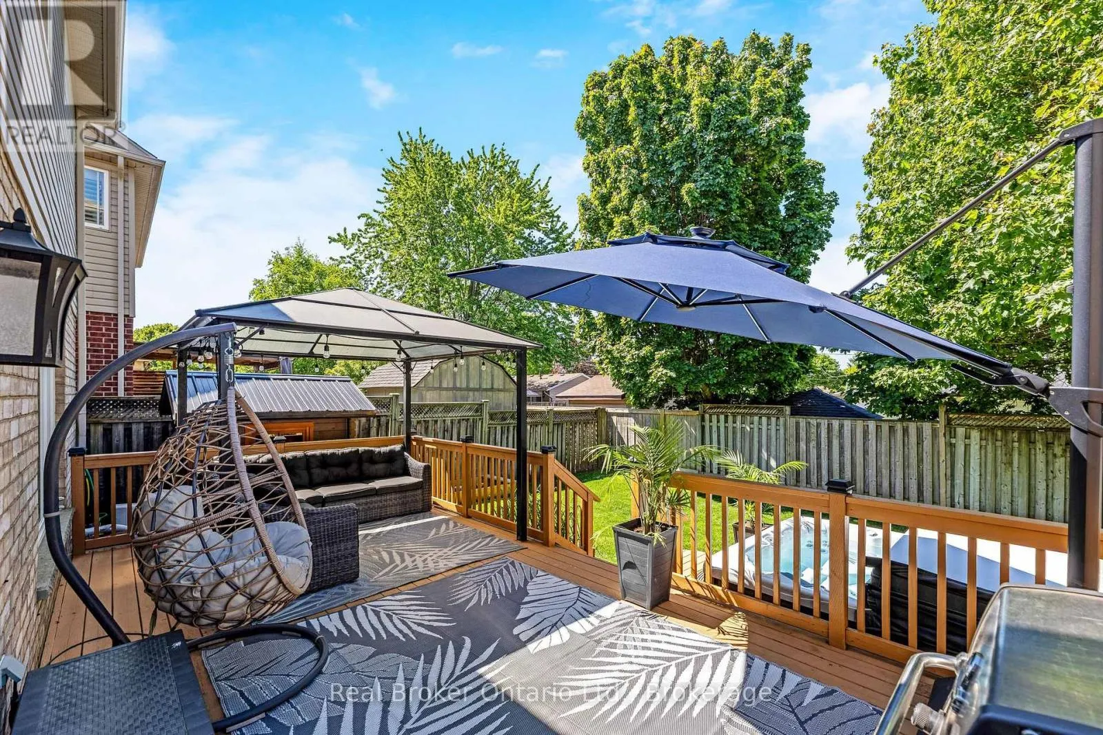 22 ATTO DRIVE