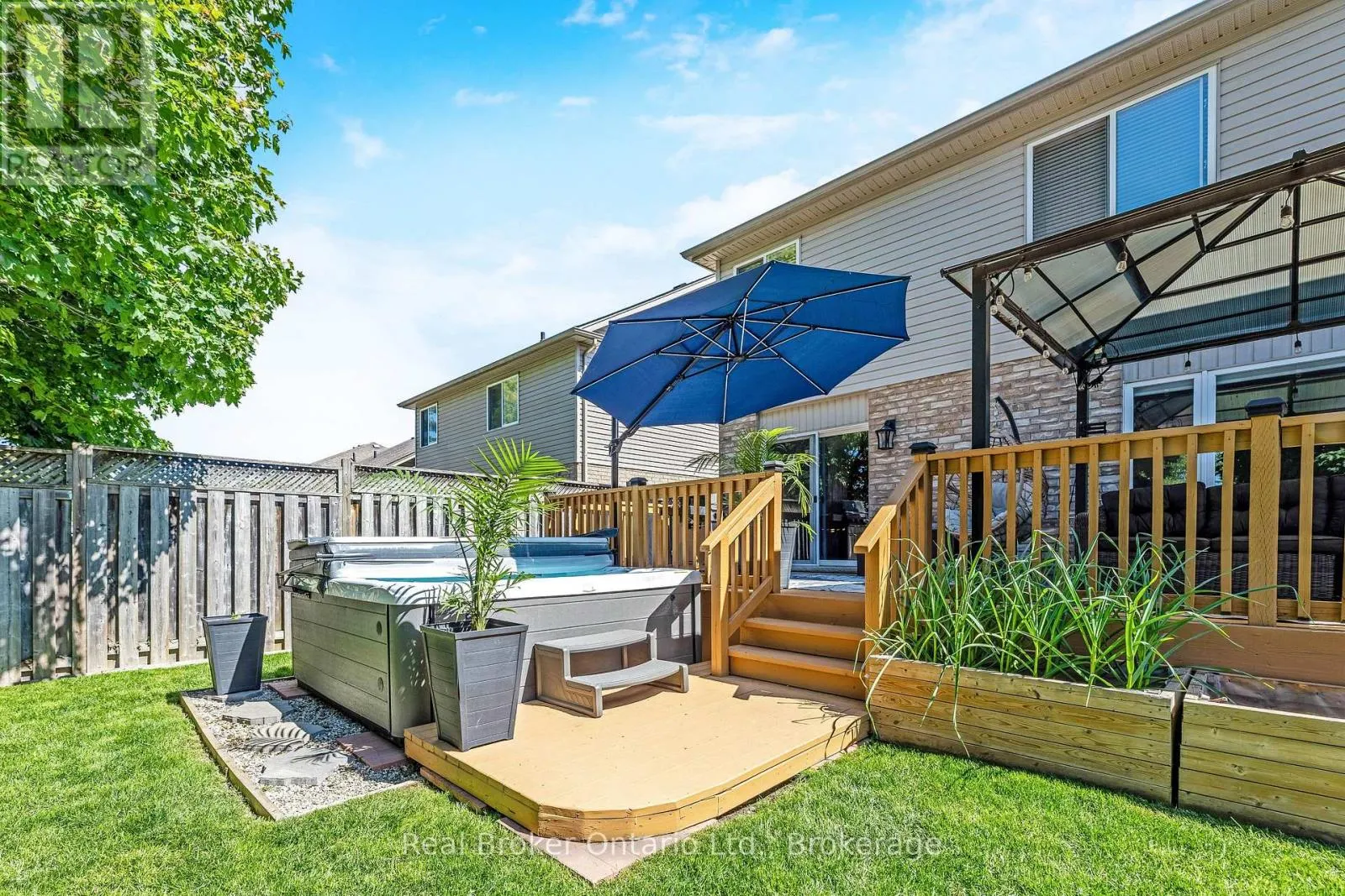 22 ATTO DRIVE