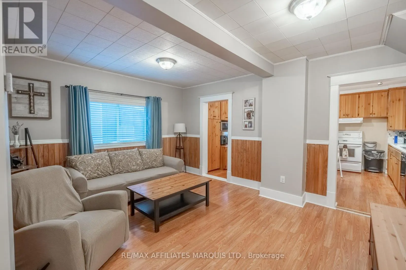 311 FOURTH STREET W