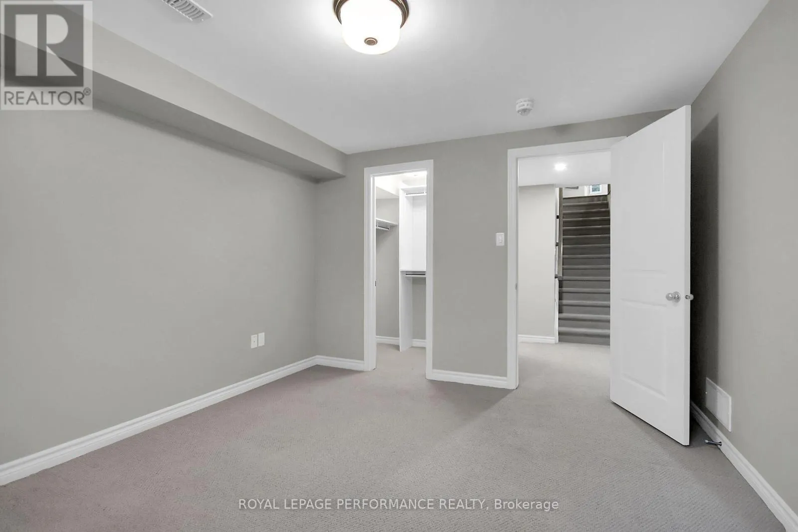 522 SILVERBELL CRESCENT