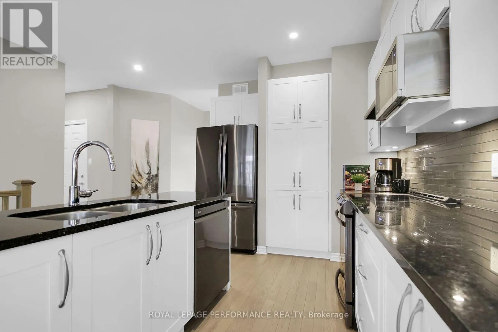 522 SILVERBELL CRESCENT