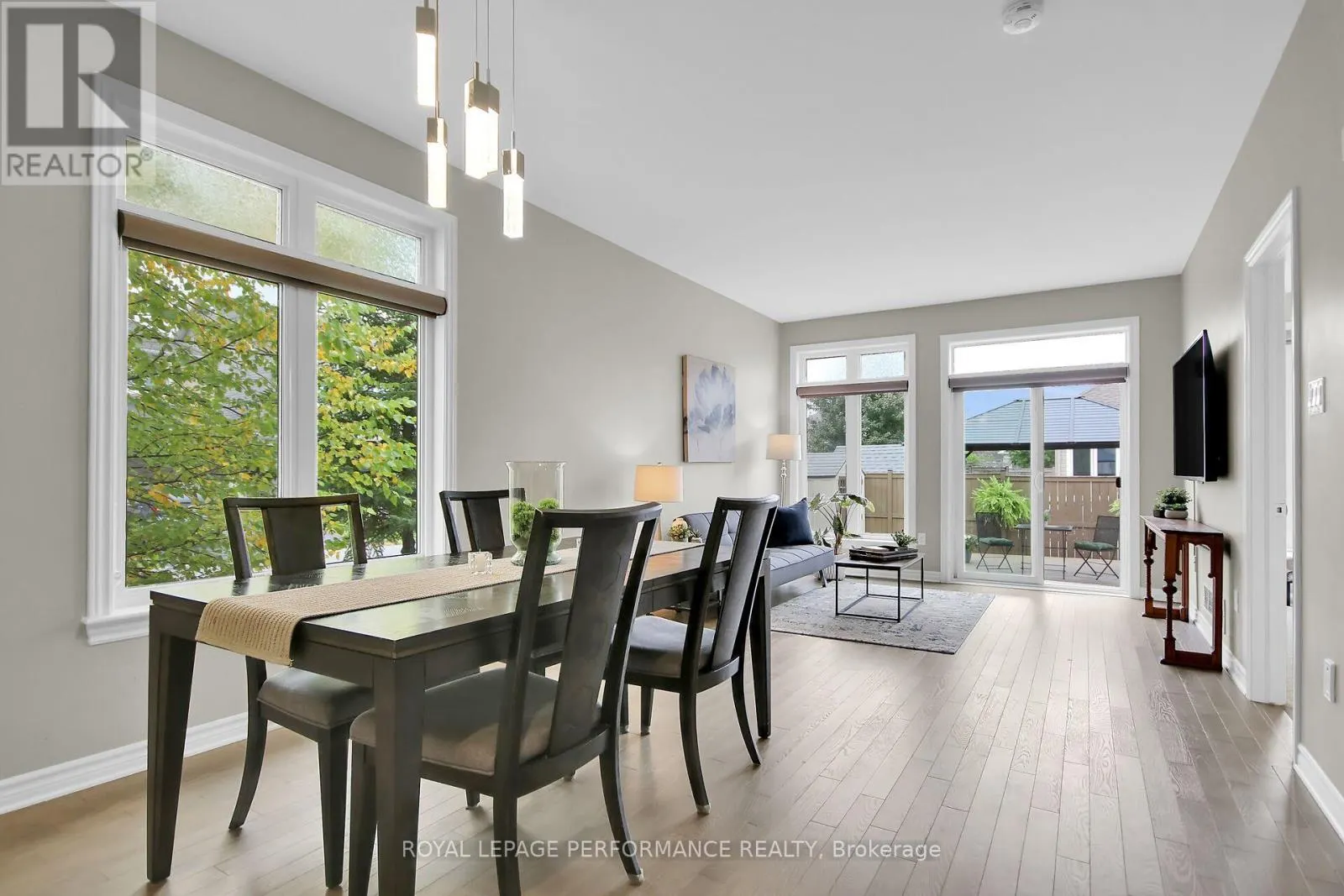 522 SILVERBELL CRESCENT
