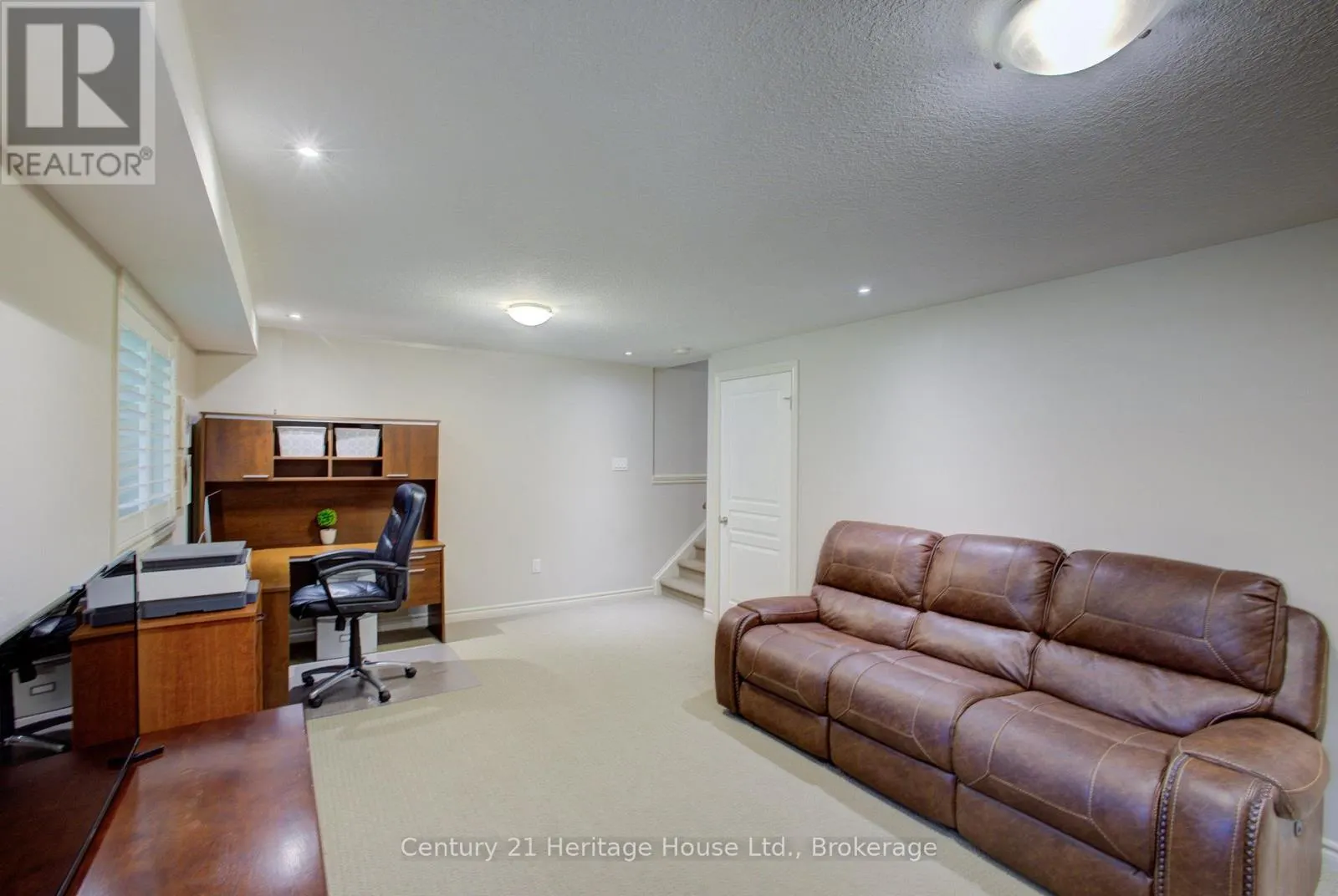 79 LAUGHLAND LANE