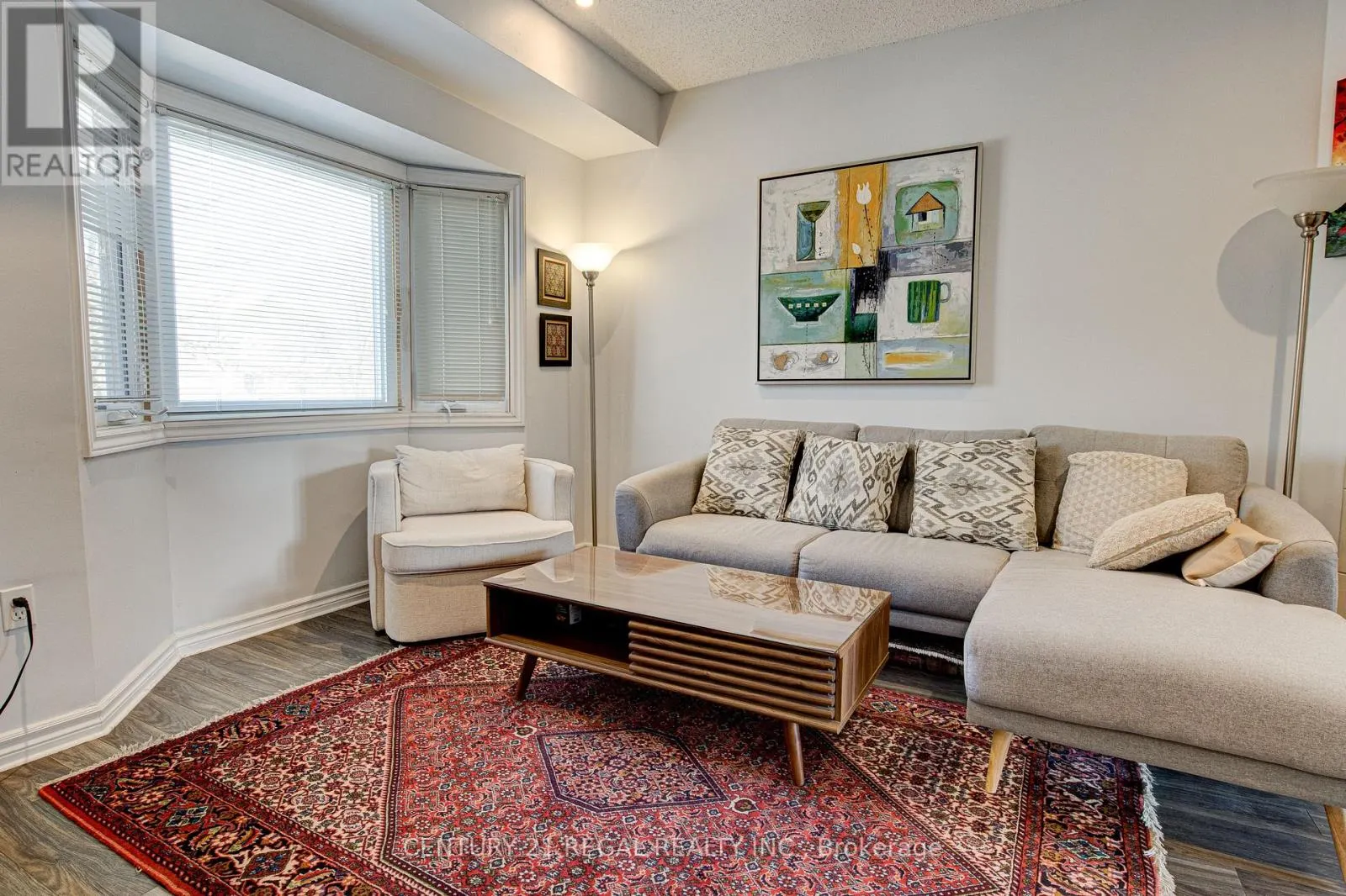 15 - 310 CHRISTOPHER DRIVE