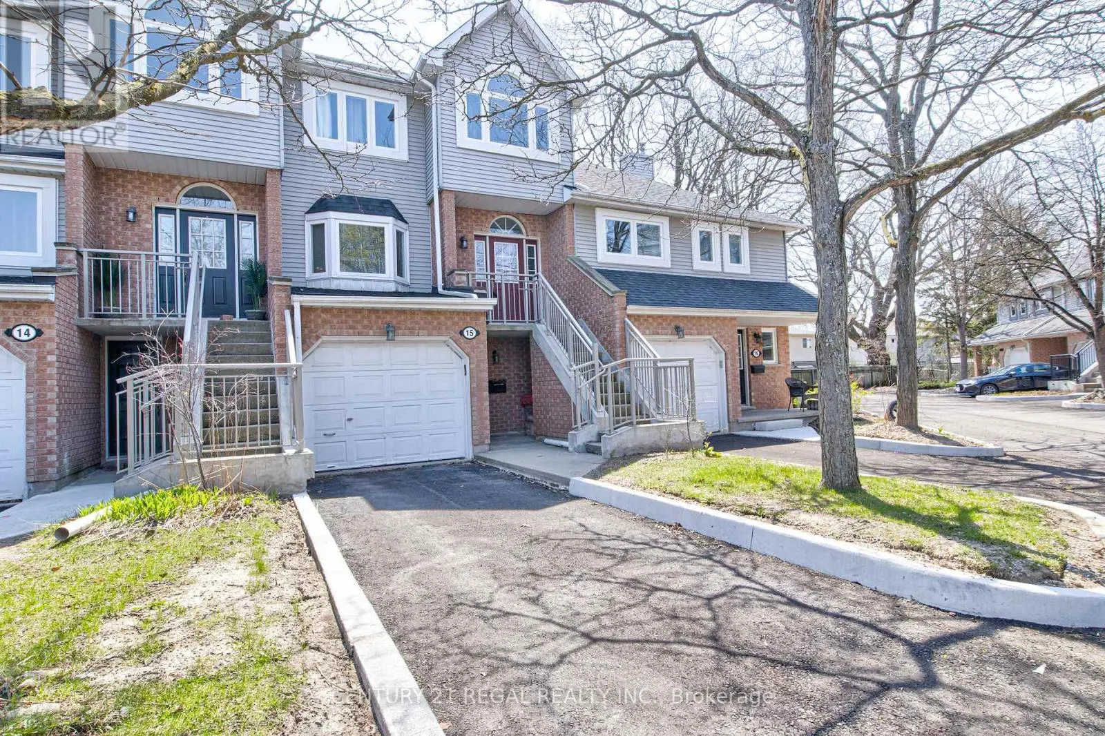 15 - 310 CHRISTOPHER DRIVE