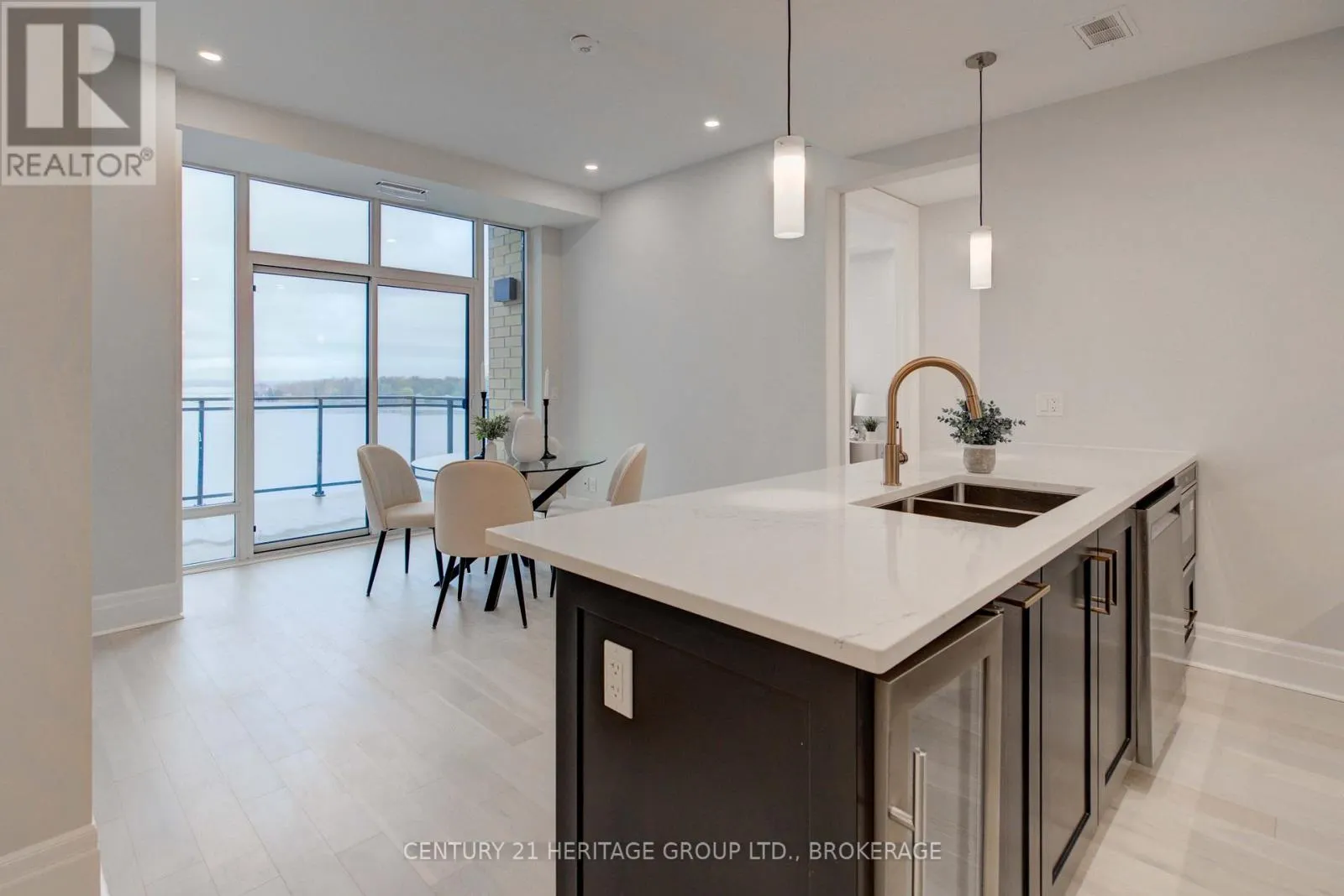 607 - 129 SOUTH STREET #607