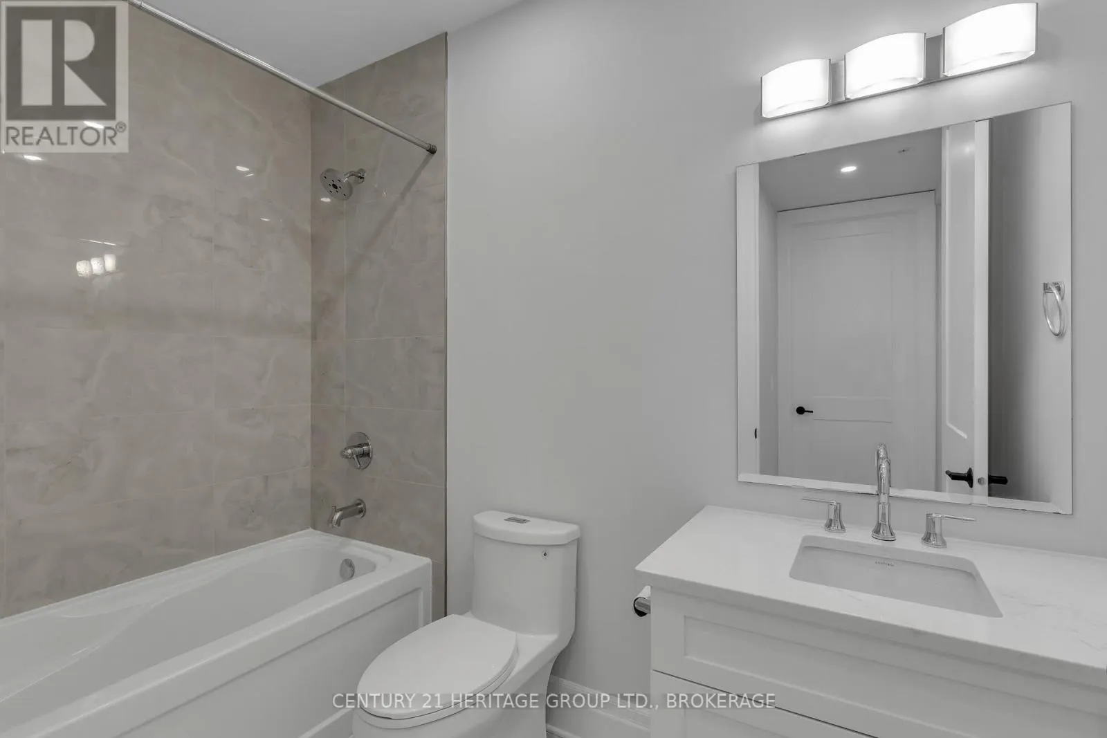 607 - 129 SOUTH STREET #607