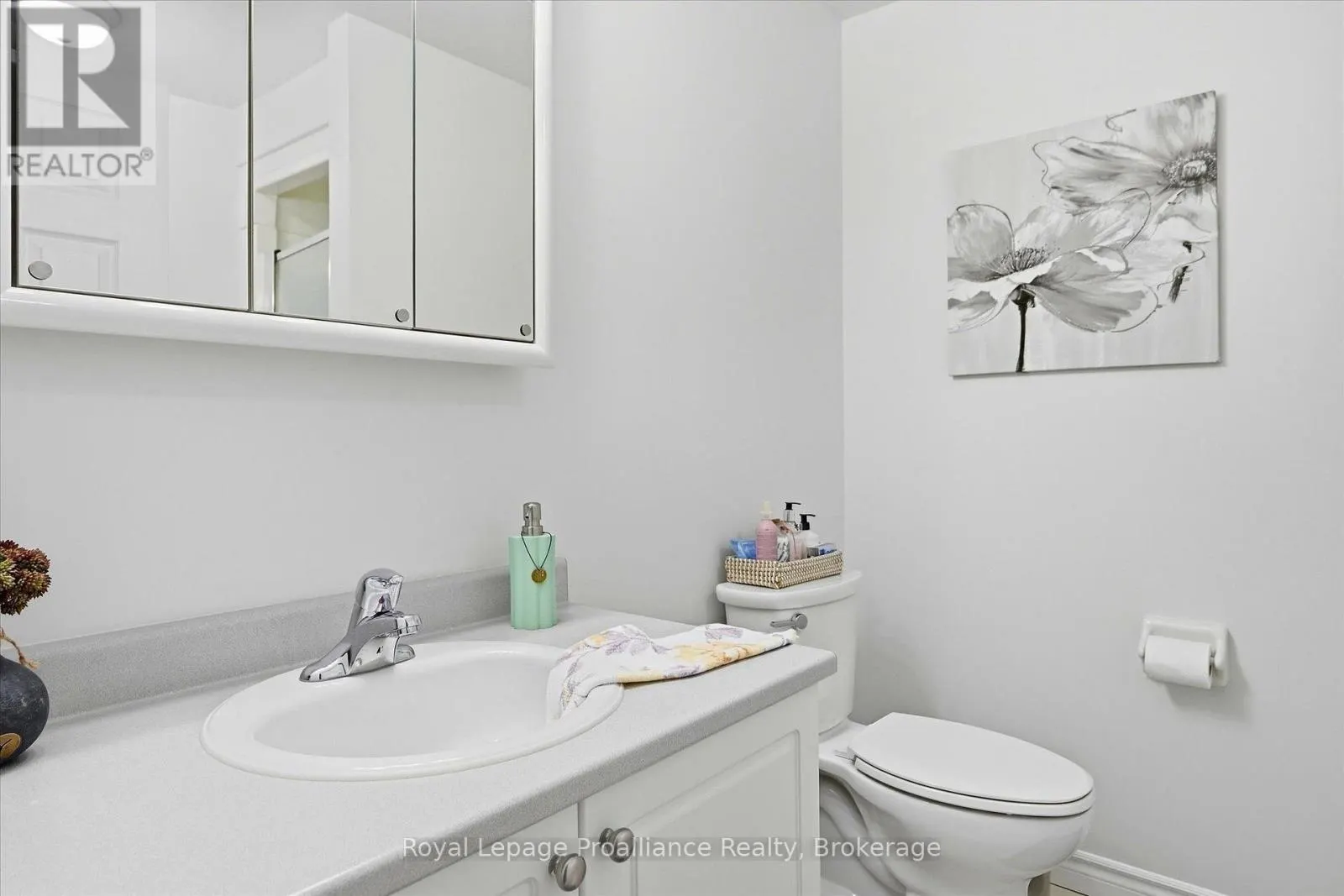 2979 JENNIFER DRIVE