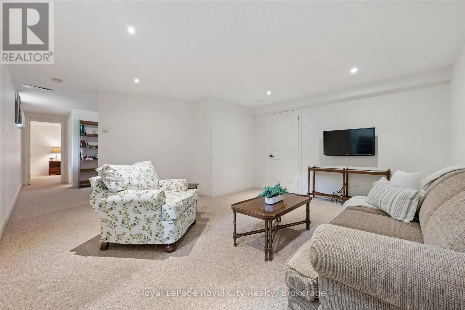 135 HUME ROAD