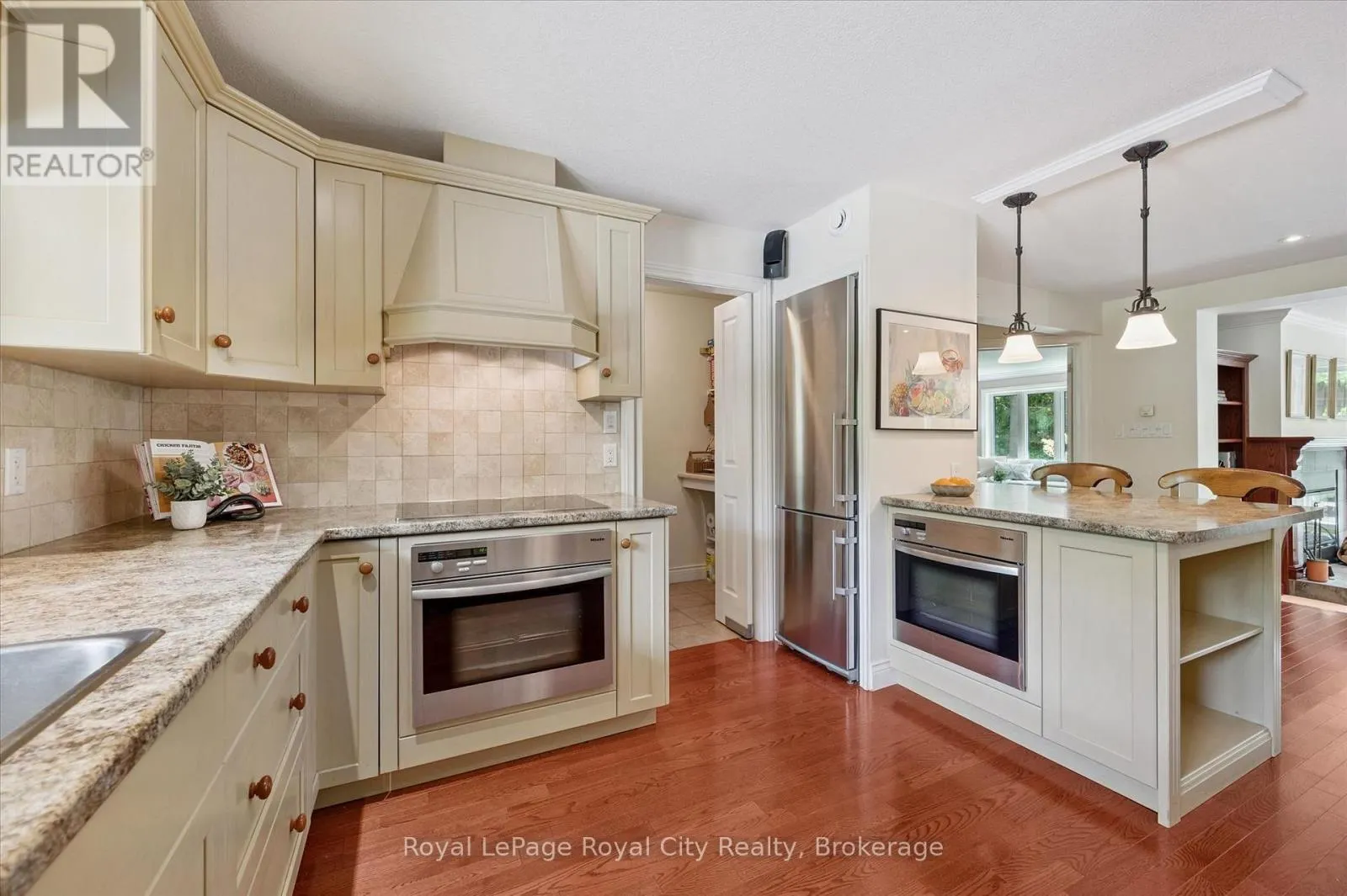 135 HUME ROAD
