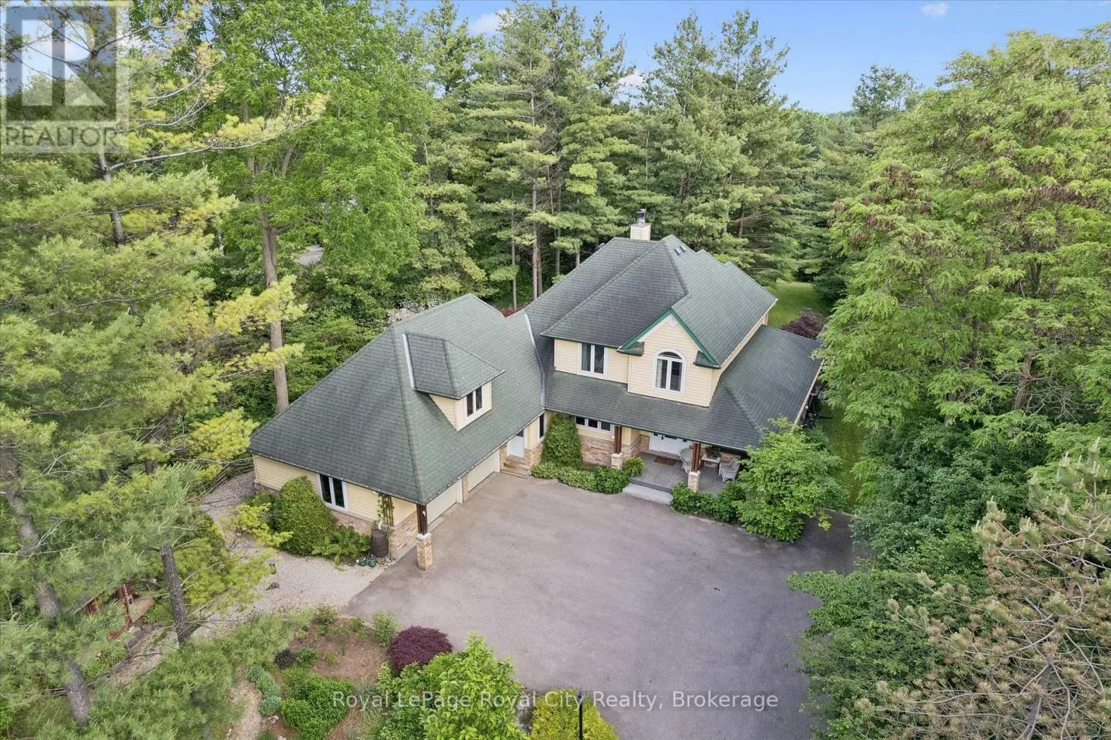 135 HUME ROAD