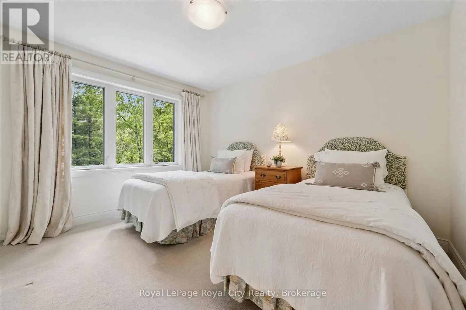135 HUME ROAD