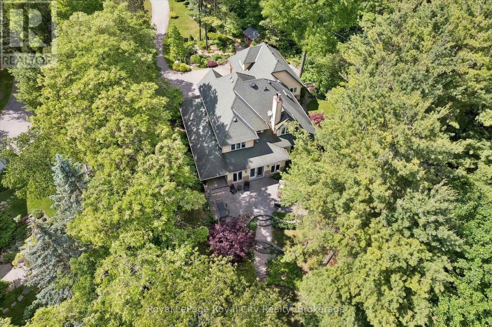 135 HUME ROAD