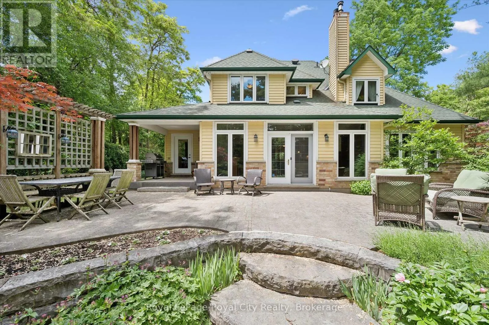 135 HUME ROAD