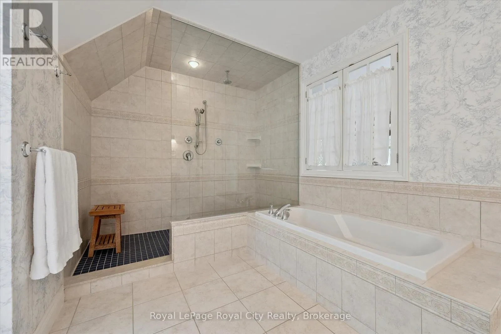 135 HUME ROAD