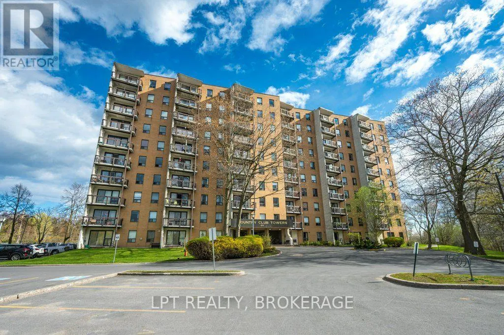208 - 66 GREENVIEW DRIVE #208