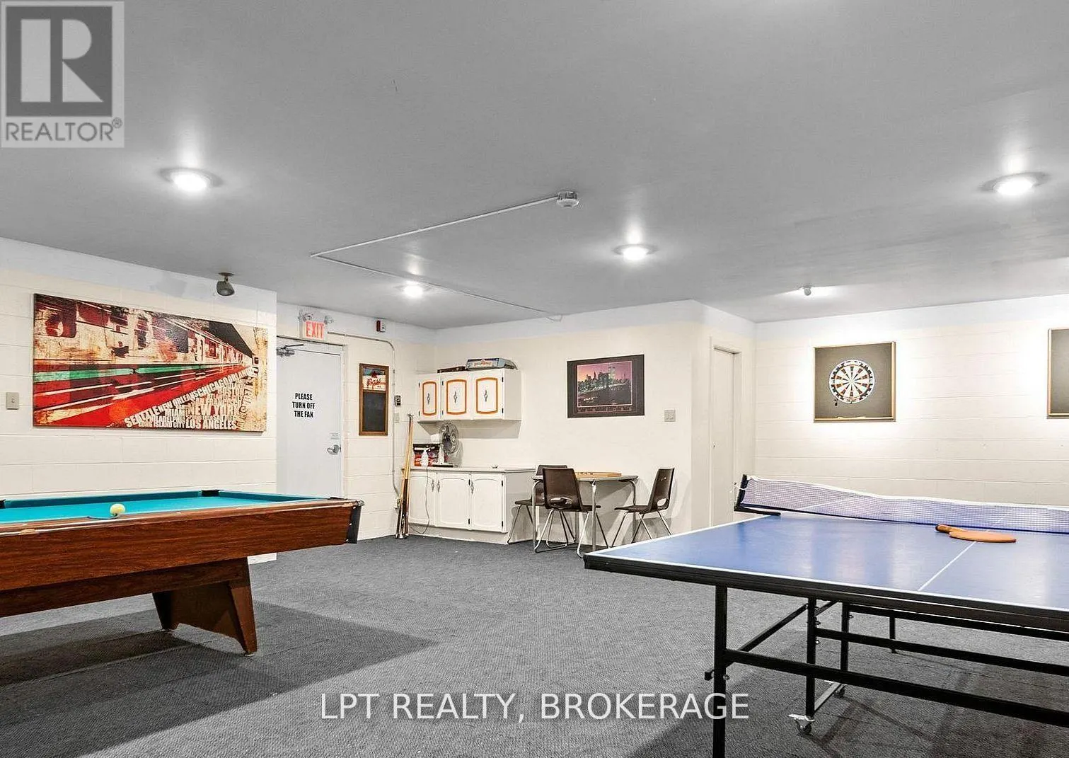 208 - 66 GREENVIEW DRIVE #208