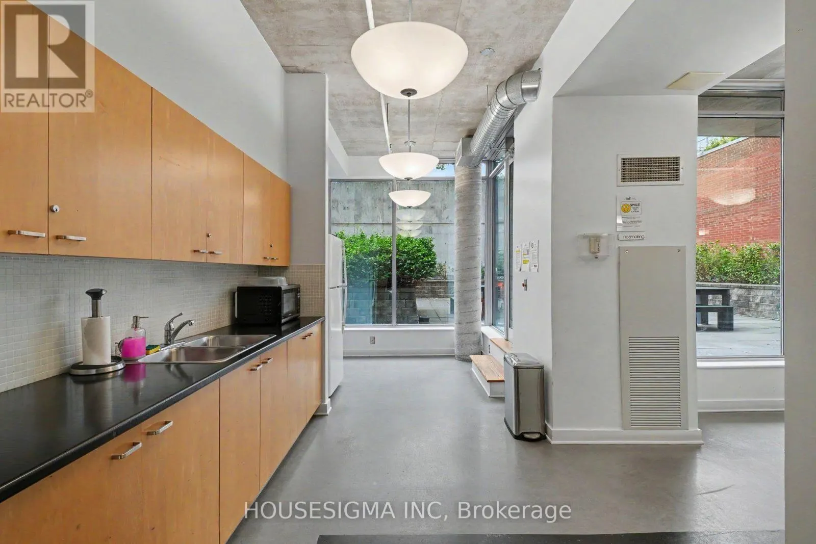 505 - 383 CUMBERLAND STREET