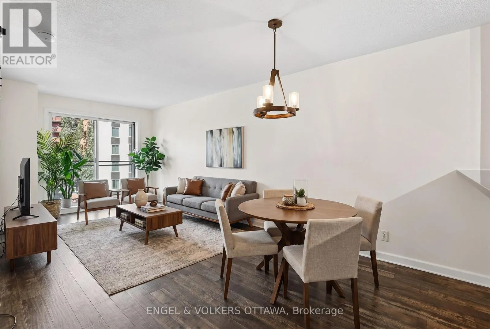 408 - 138 SOMERSET STREET W