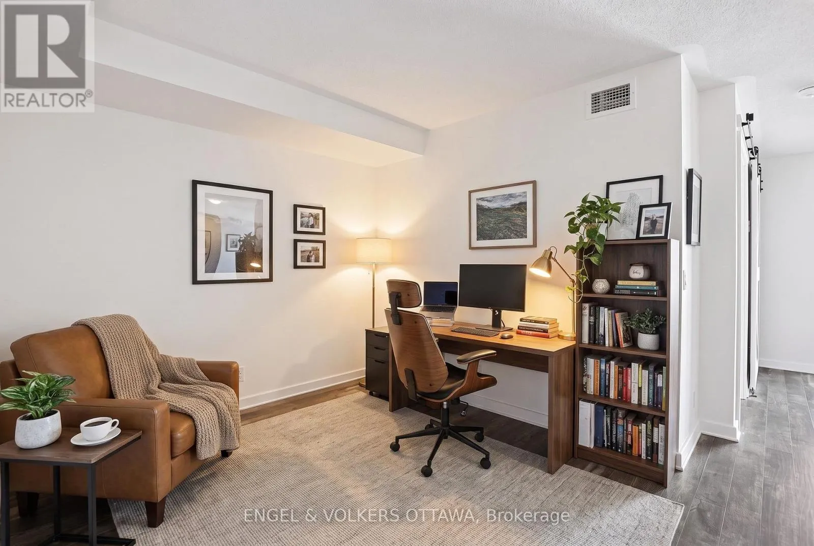 408 - 138 SOMERSET STREET W