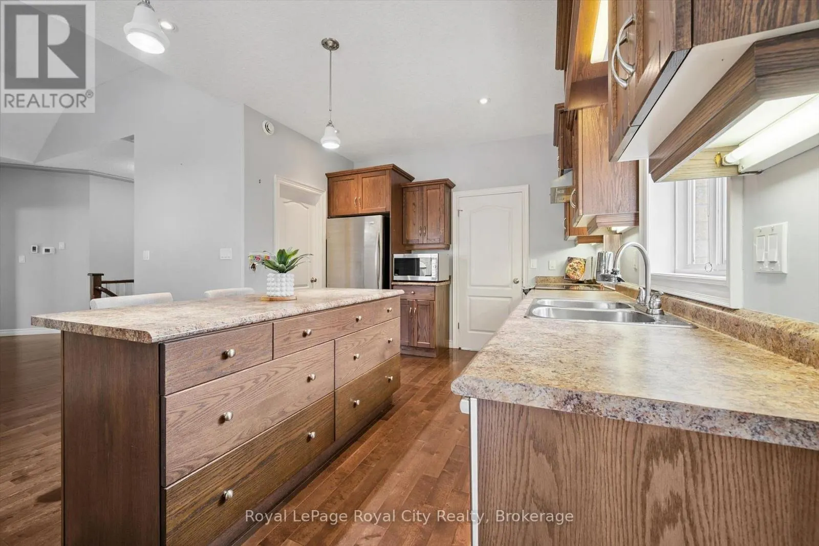 60A EASTVIEW ROAD