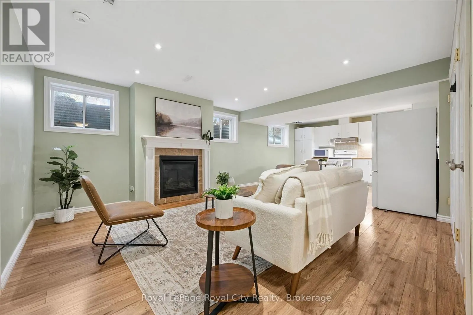 60A EASTVIEW ROAD