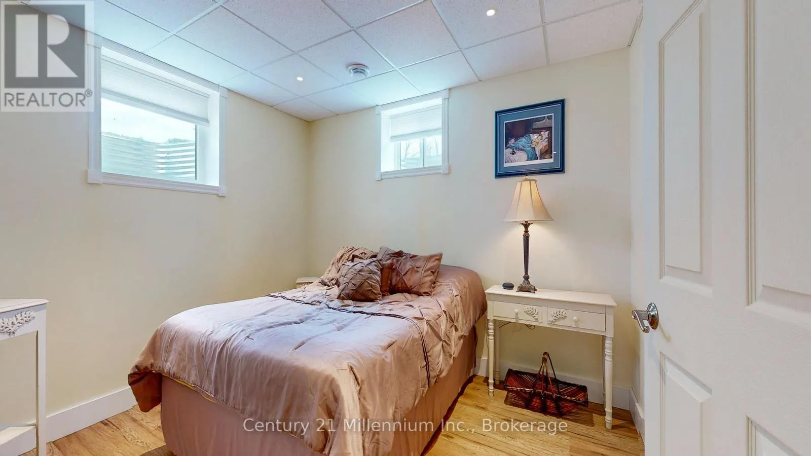 85 GORDON CRESCENT