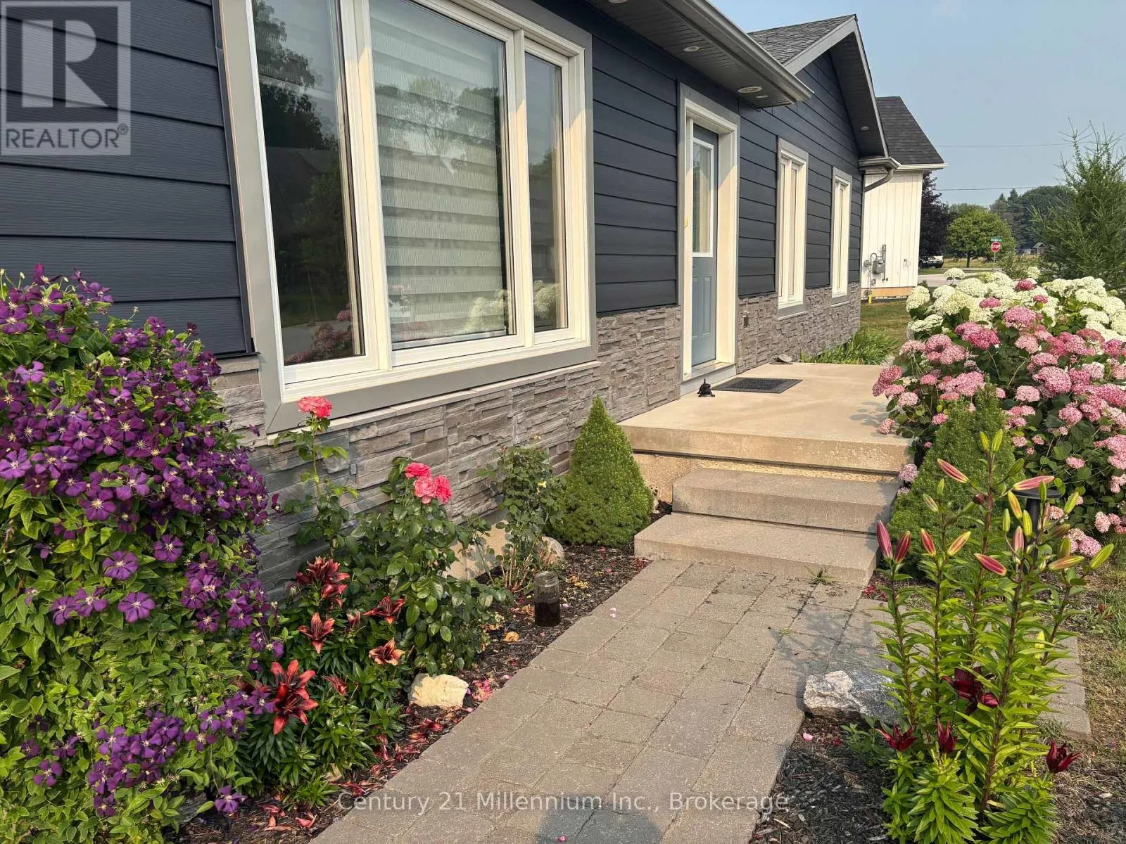 85 GORDON CRESCENT