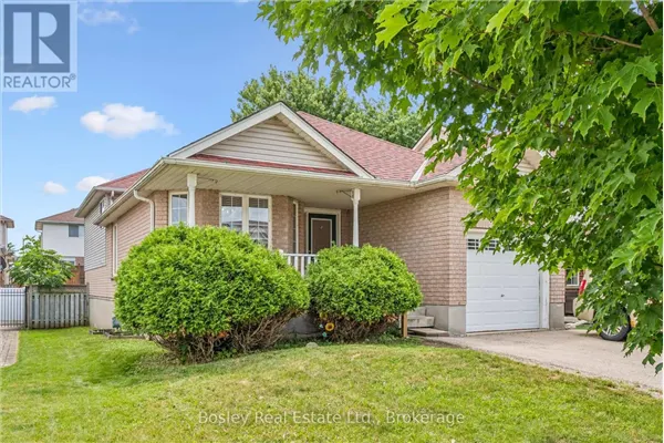 4 HAYWARD CRESCENT