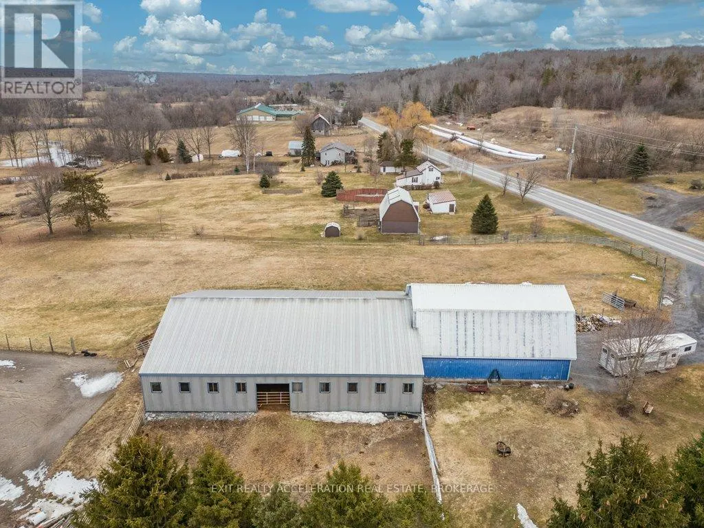 1125 COUNTY RD 1 E