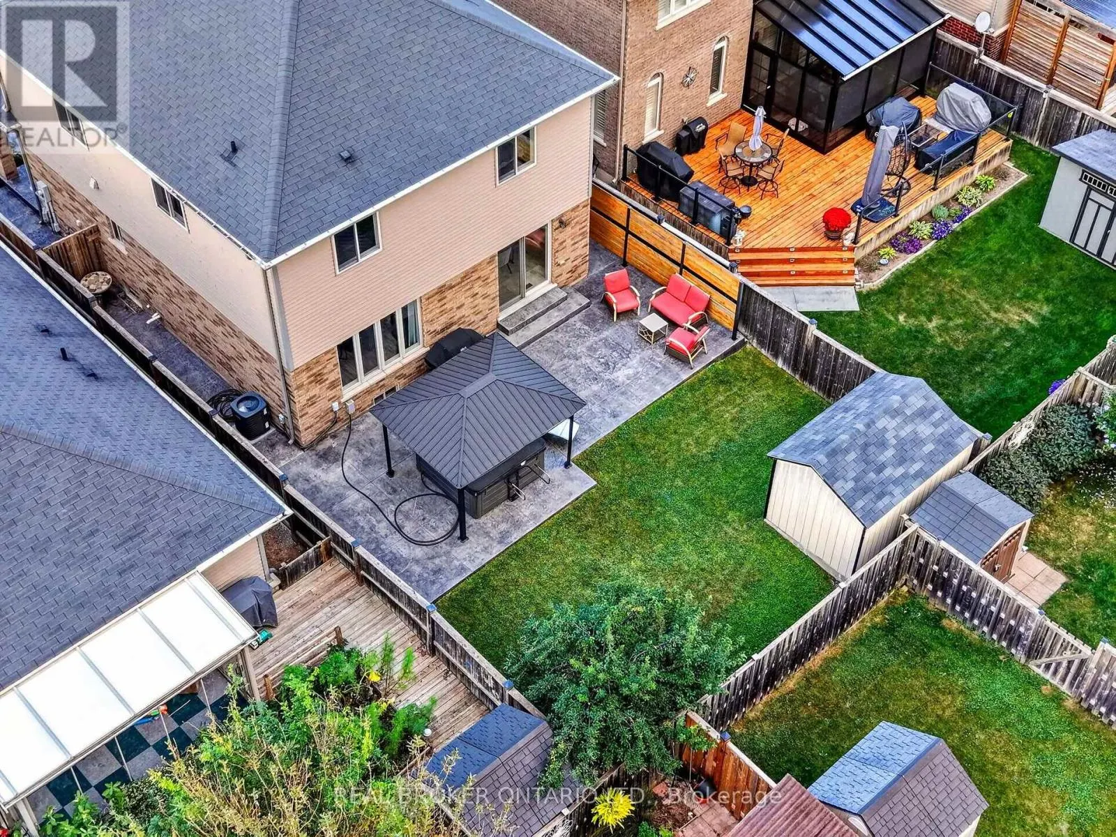 4890 ALLAN COURT