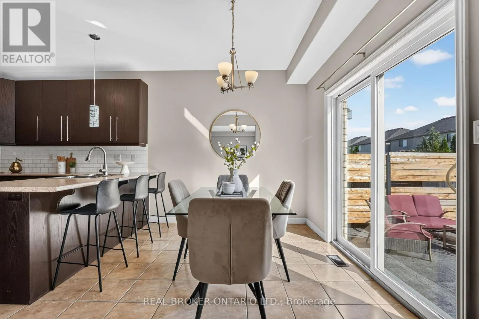 4890 ALLAN COURT