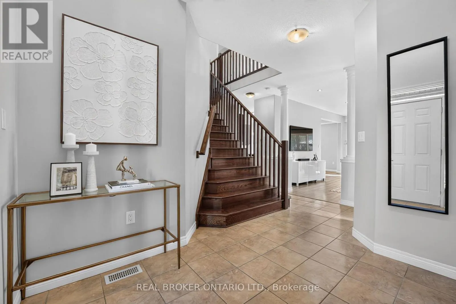 4890 ALLAN COURT