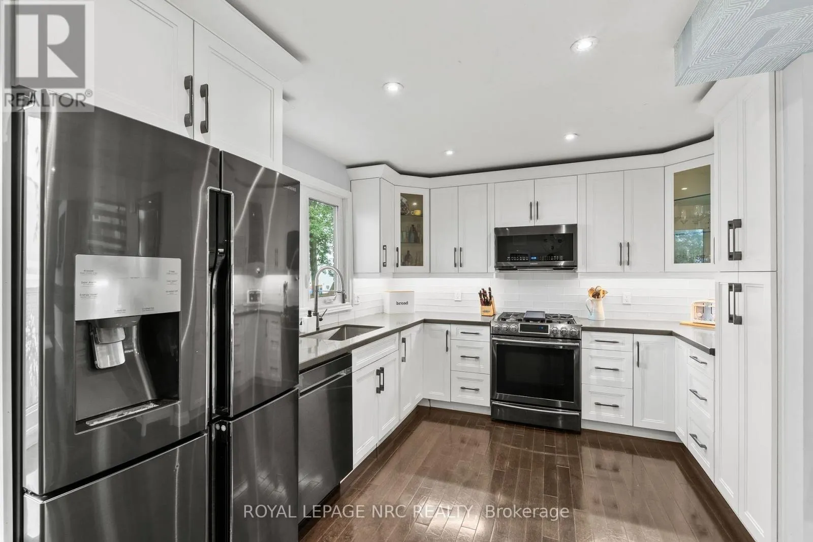 15 - 178 SCOTT STREET #15
