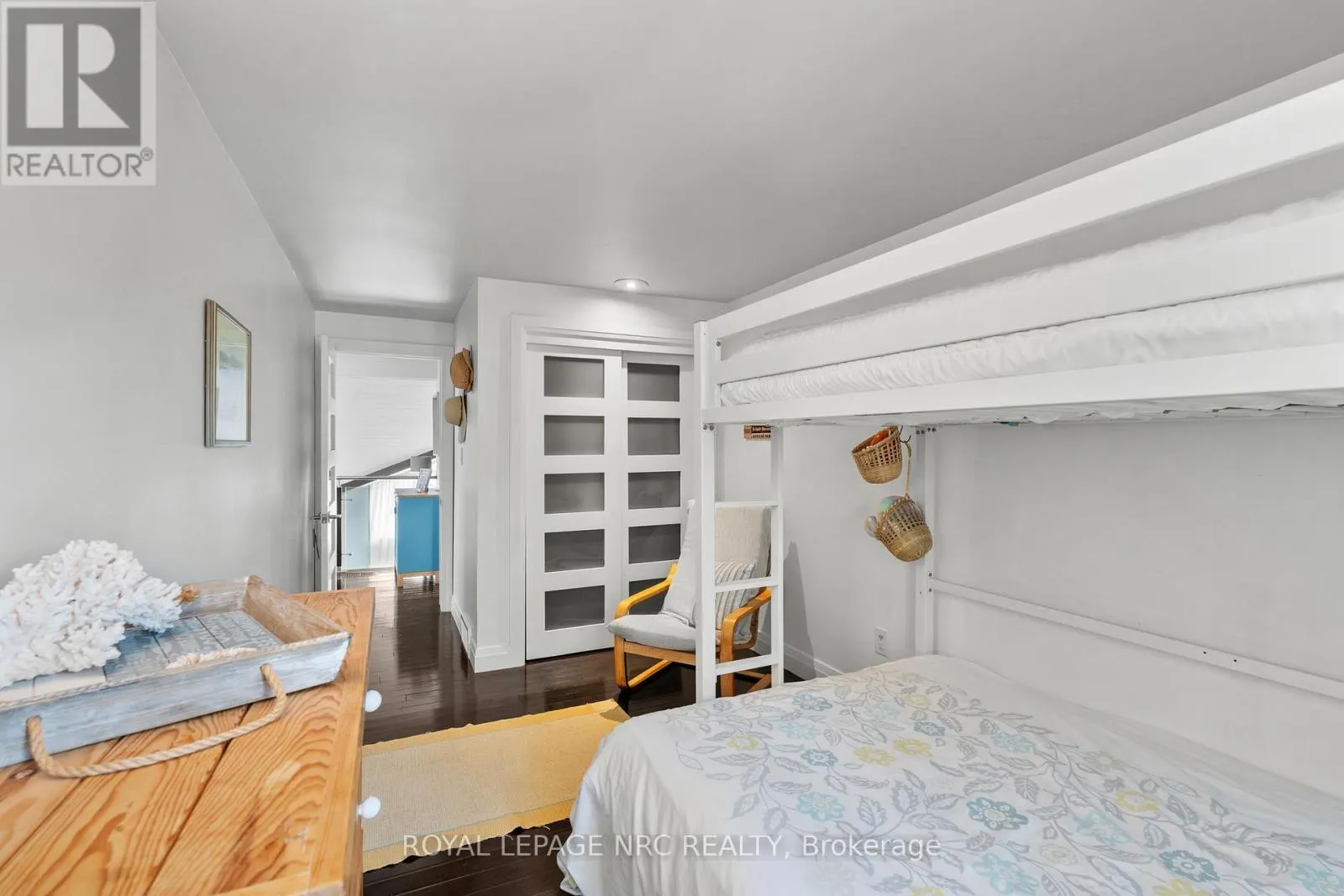 15 - 178 SCOTT STREET #15