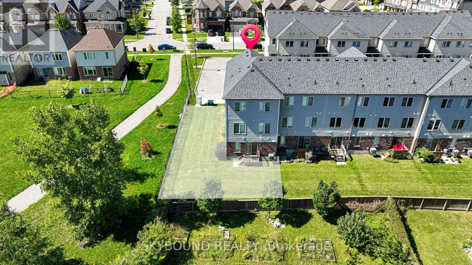 8 - 395 LINDEN DRIVE